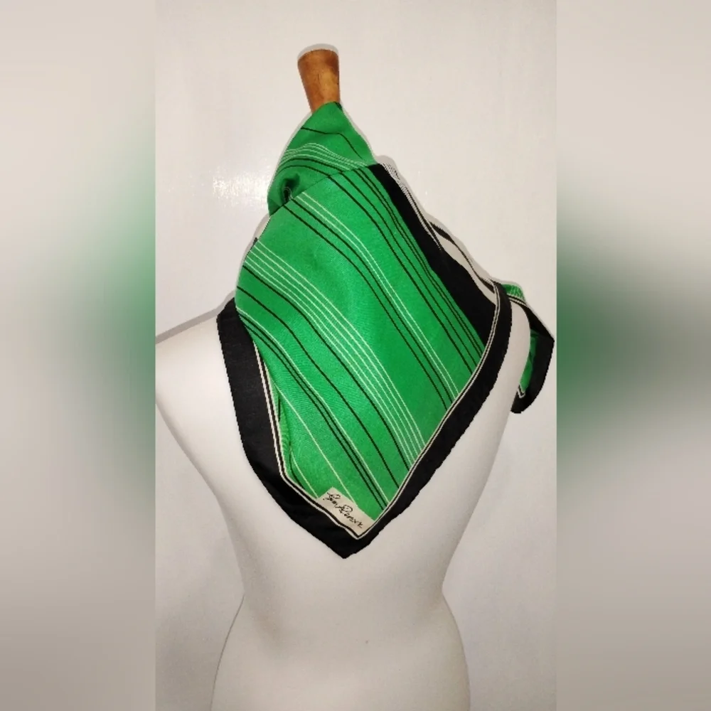 VINTAGE GIM RENOIR SCARF